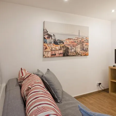 Cozy In Lisbon's Center! *