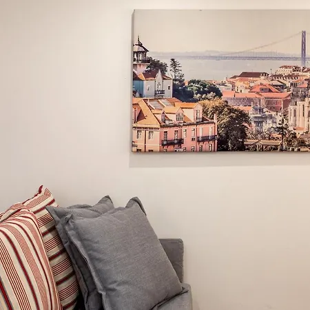 Apartamento Cozy In Lisbon's Center!